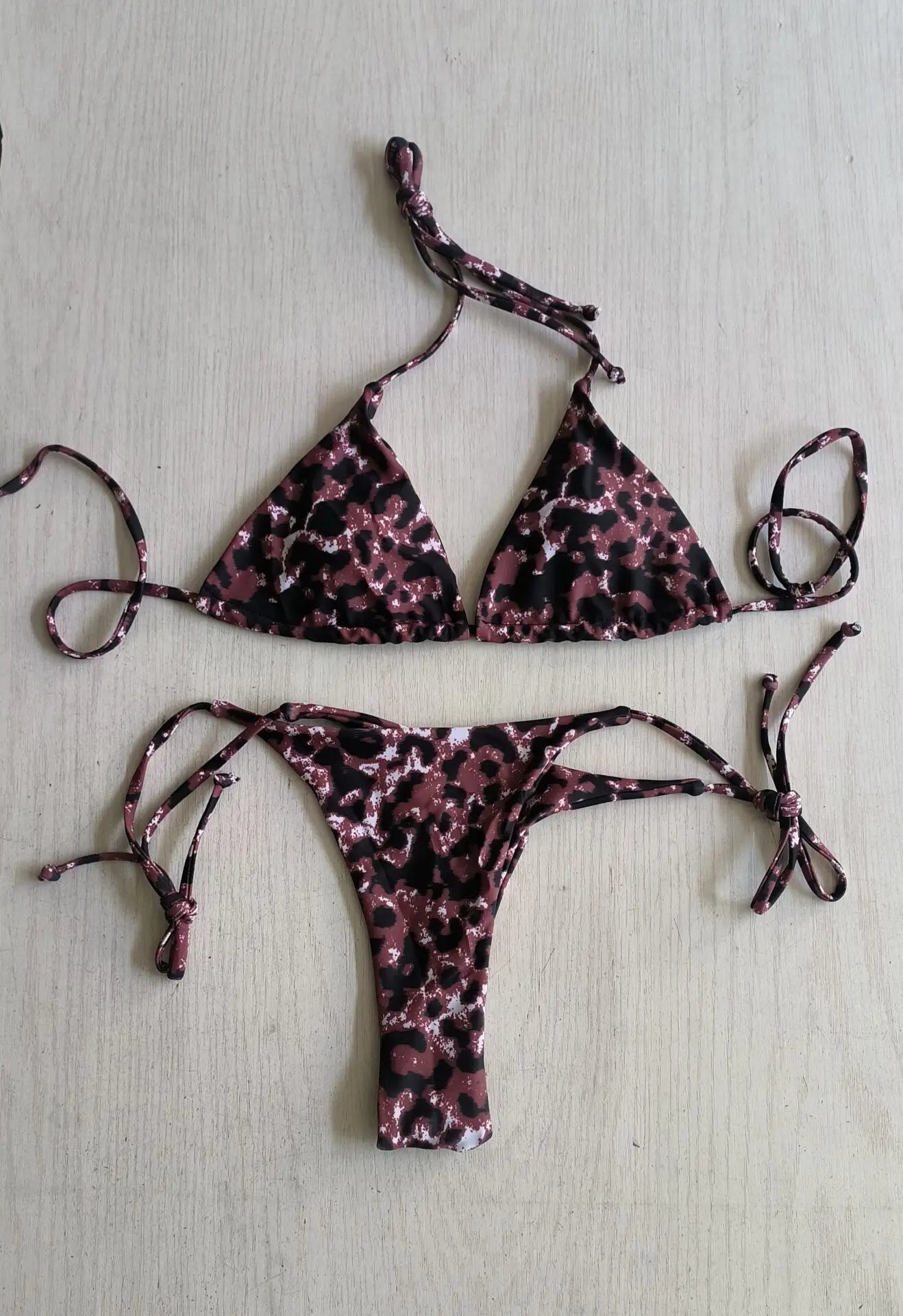 Sexy Deep V Bikini Set Tight Fit Leopard Print Beach Swimming Suit Women's Fashionable Two-Piece Swimsuit