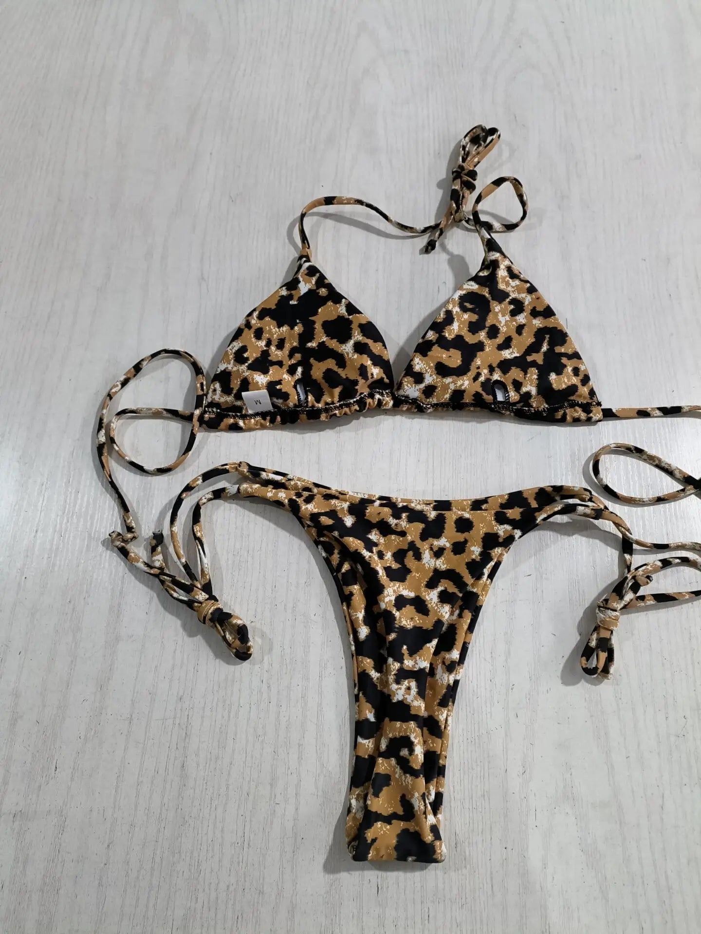 Sexy Deep V Bikini Set Tight Fit Leopard Print Beach Swimming Suit Women's Fashionable Two-Piece Swimsuit