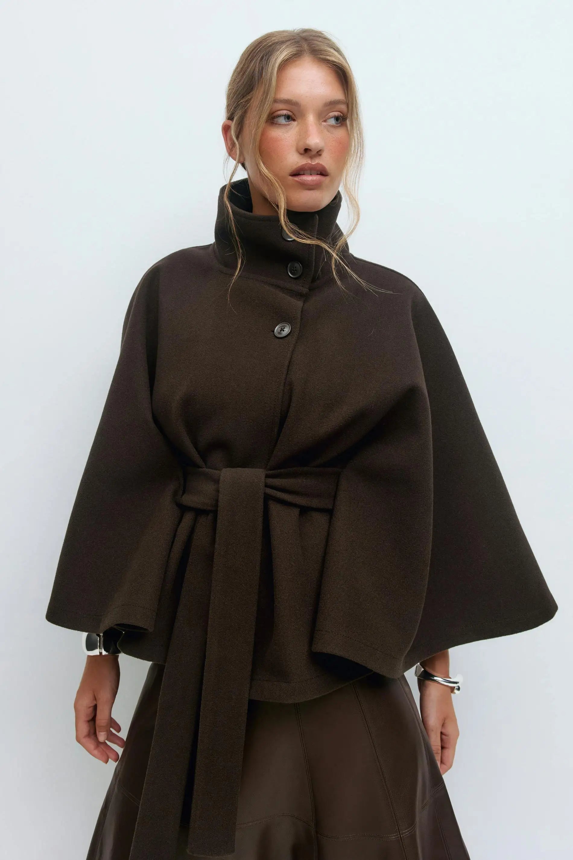Elegant vintage Cape Coat Fashion Loose Stand Neck Belt Single Breasted Female Streetwear 2025 Autumn Winter Casual Lady Outwear