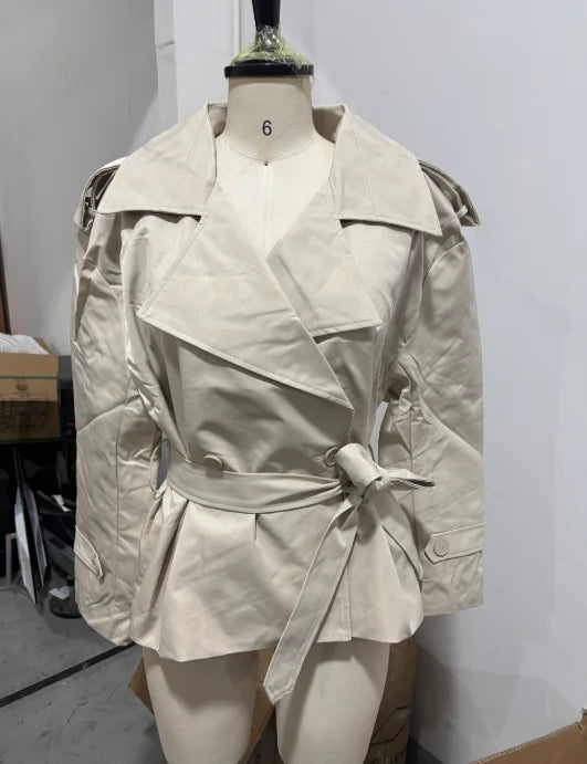 Solid Color Lace Up Windbreaker Women Fashion Long Sleeve Wide Shoulder Short Loose Jacket New Autumn Commuting Street Outerwear