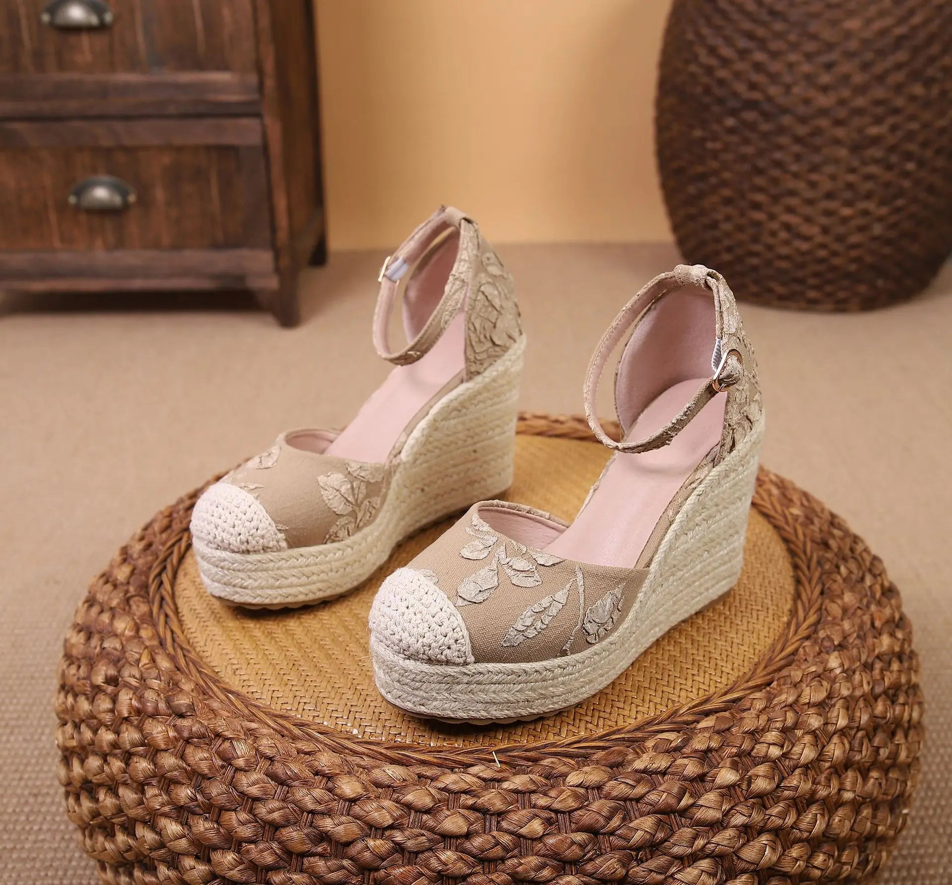 LIHUAMAO printed flower fabric comfort wedges sandals women high heel espadrilles shoes pumps csaual shoes bohemia beach style