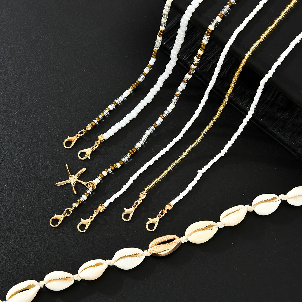 7Pcs/Set Boho Starfish Conch Rice Beads Pendant Necklace for Women Fashion White Color Multi layered Necklace Set Summer Jewelry