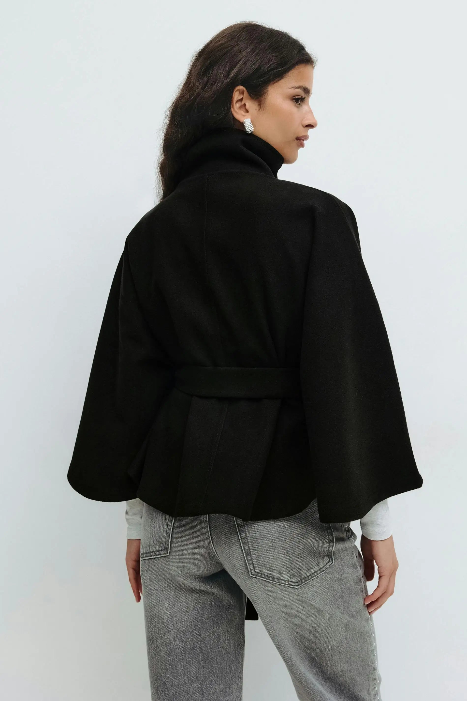 Elegant vintage Cape Coat Fashion Loose Stand Neck Belt Single Breasted Female Streetwear 2025 Autumn Winter Casual Lady Outwear